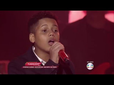 Robert Lucas canta "Flashlight" no The Voice Kids - Shows ao Vivo|Temp 1
