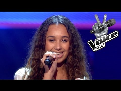 Lois - Underneath Your Clothes (The Voice Kids 2012: The Blind Auditions)
