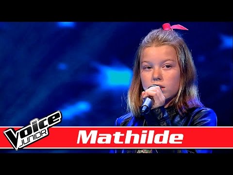 Mathilde synger: Rasmus Seebach (original: Tommy Seebach) – ’Under stjernerne på himlen’
