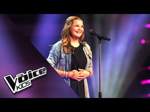 Emma – Hello | The Voice Kids 2018 | The Blind Auditions