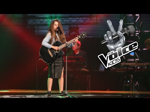 Luana - Oops, I Did It Again | The Voice Kids 2017 | The Blind Auditions