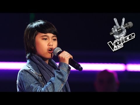 Noaquin - Locked Out Of Heaven (The Voice Kids 2014: The Blind Auditions)