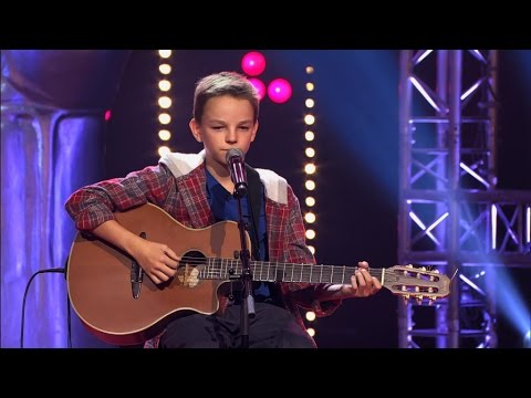 Felix zingt 'Can't Help Falling In Love' | Blind Audition | The Voice Kids | VTM