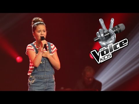 Wieke - Ik Voel Me Zo Verdomd Alleen | The Voice Kids 2017 | The Blind Auditions