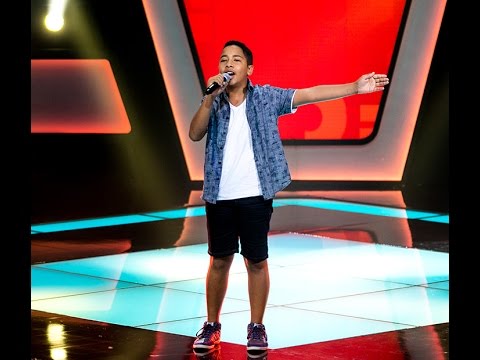 Tavinho Leoni canta “A voz do morro” no The Voice Kids - Audições|1ª Temporada