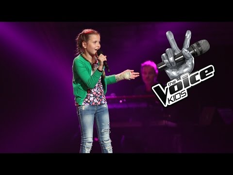Danee – Girl On Fire (The Blind Auditions | The Voice Kids 2017)