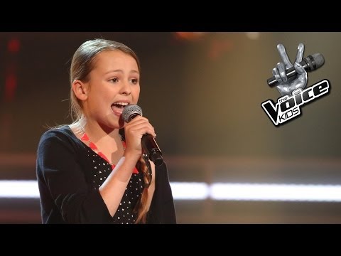 Evi - Starships (The Voice Kids 3: The Blind Auditions)