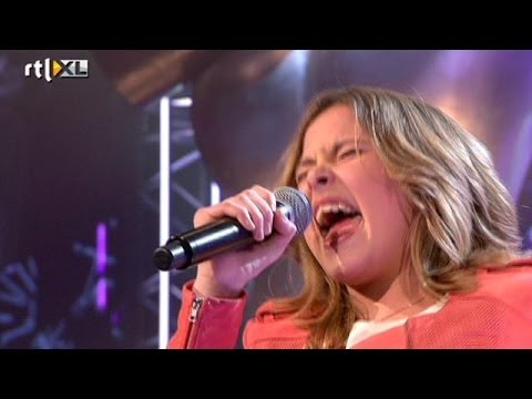 Stephanie - Just A Girl (The Voice Kids 2014: Finale)