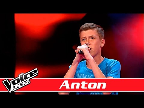 Anton synger: Bruno Mars - 'Grenade' - Voice Junior / Blinds