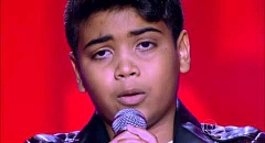 João Pedro Borges canta ‘The Show Must Go On’ no The Voice Kids - Audições | Temporada 1